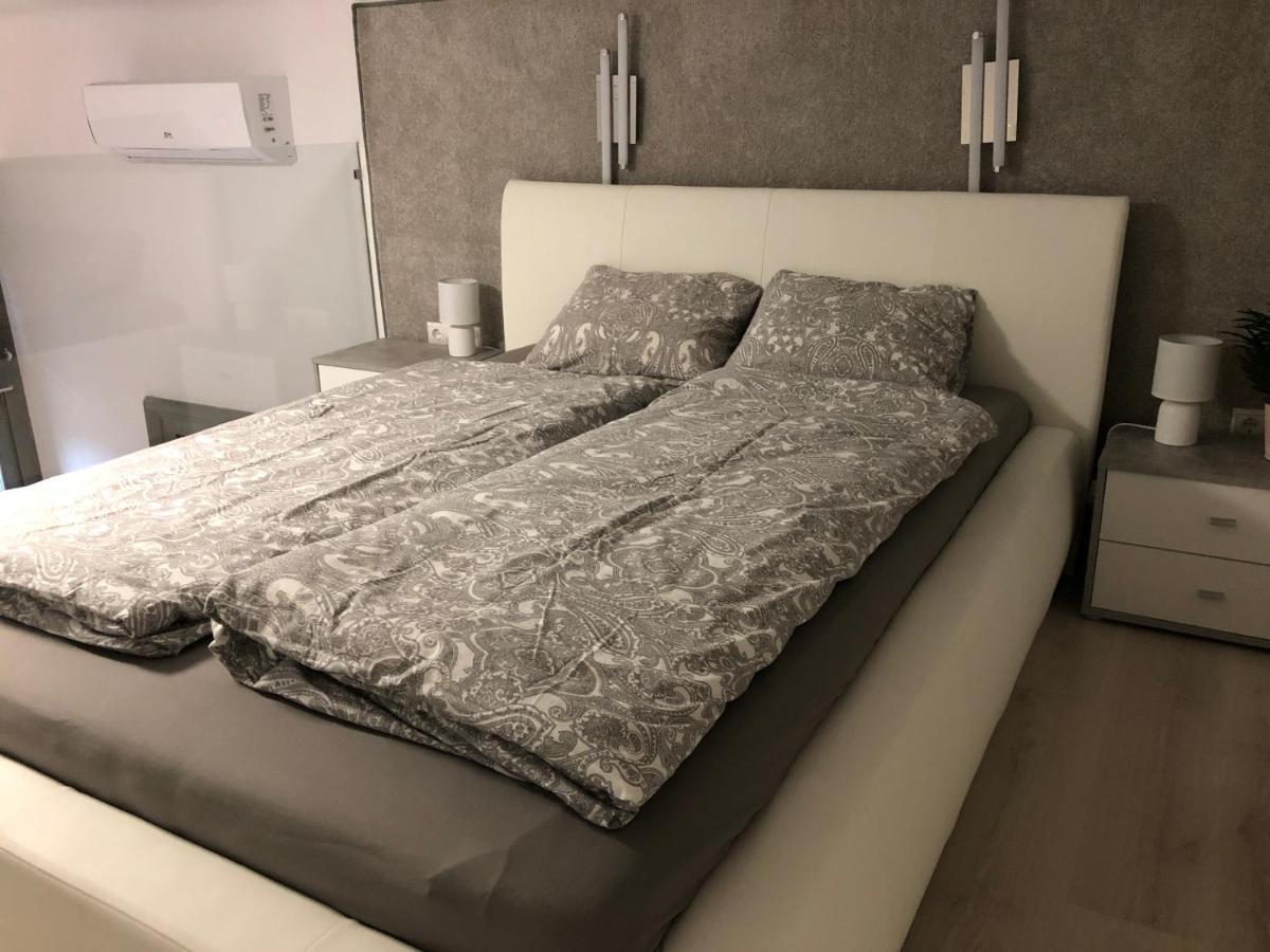בודפשט Hunyady Gallery Apartment מראה חיצוני תמונה