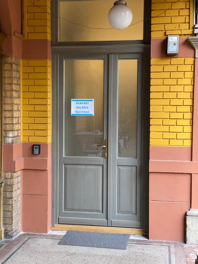 בודפשט Hunyady Gallery Apartment מראה חיצוני תמונה